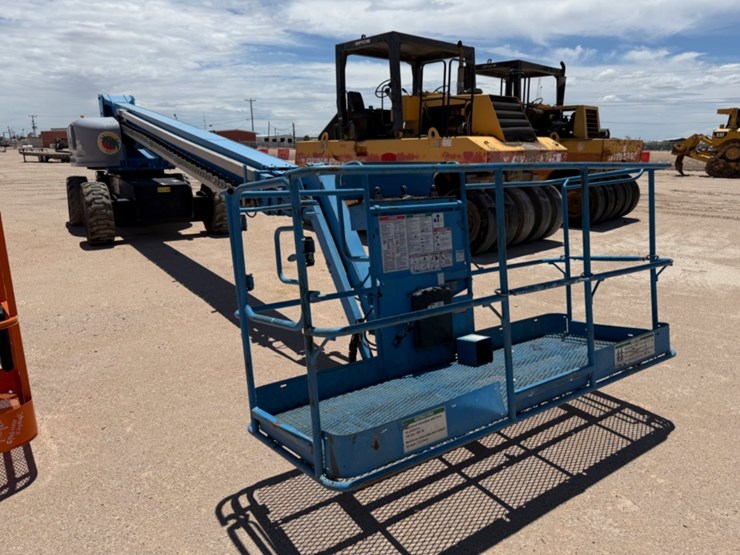 2006-genie-s85-image-2