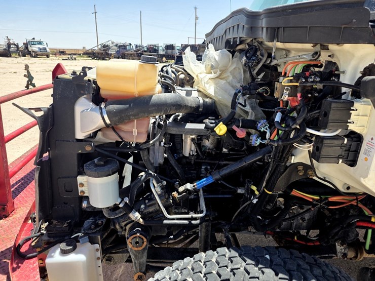 2014-international-durastar-4300-image-12