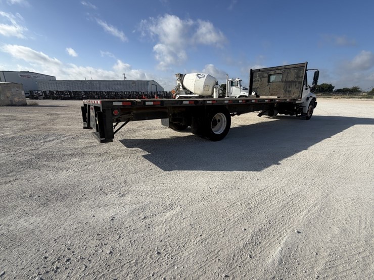 2012-international-durastar-4300-image-5