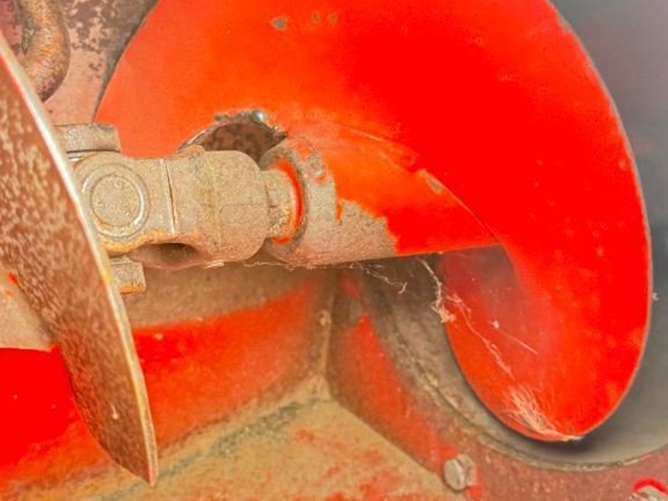 westfield-mk100-61-swing-auger-image-3