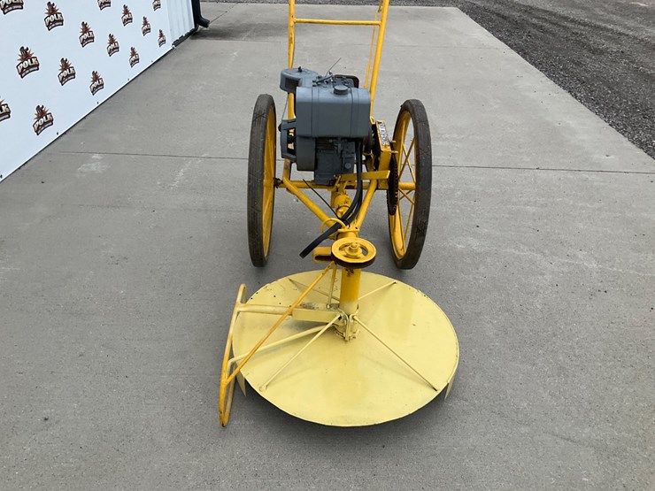 #5008-•-bachtold-fence-row-king-walk-behind-rotary-mower-image-4