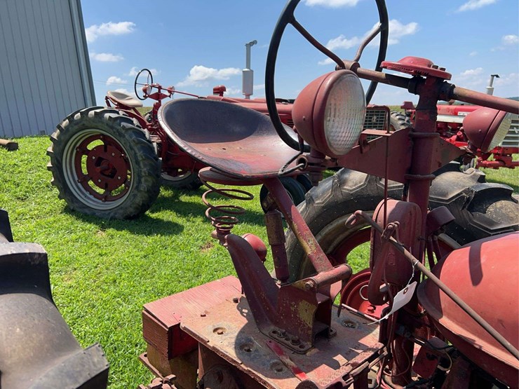 1952-farmall-super-h-image-16
