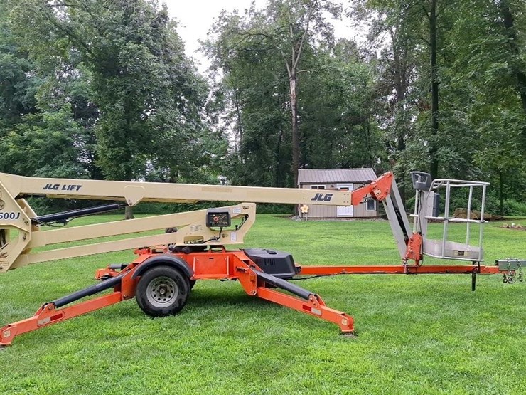 2016-jlg-t500j-image-36