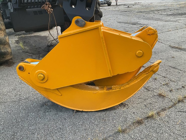 2006-deere-648g-iii-image-52