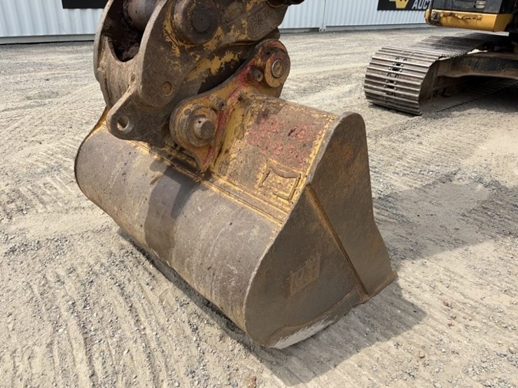 2014-caterpillar-320elrr-image-11