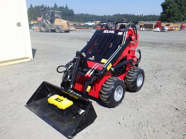 2026-sdlool-323tz-skid-steer-loader-image-1