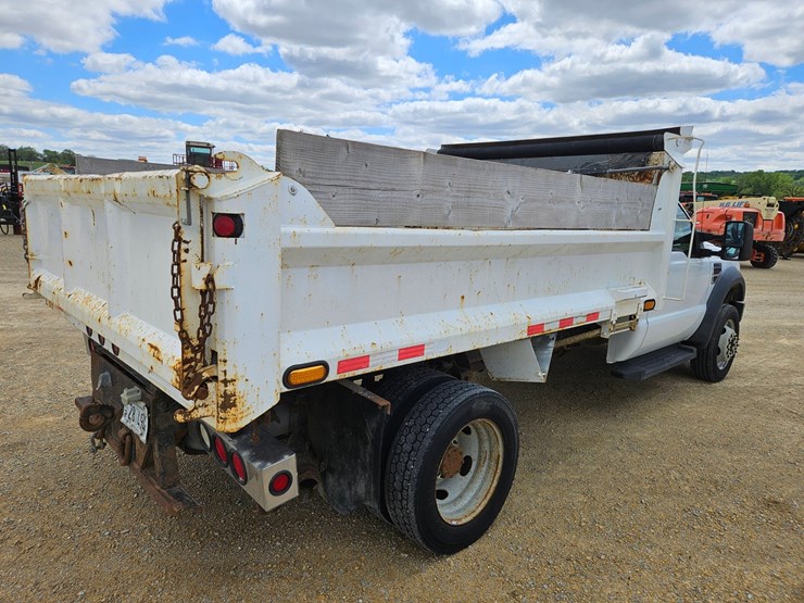 2009-ford-f550-image-49
