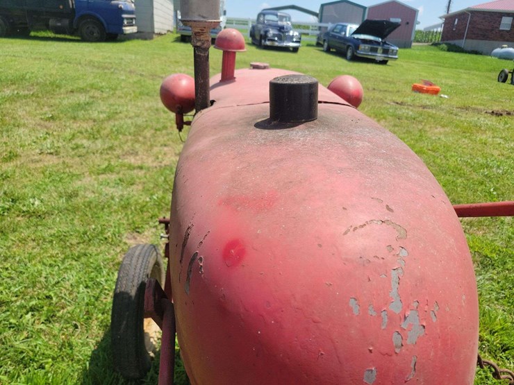 1949-farmall-cub-image-19