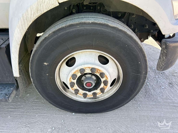 2019-ford-f750-image-40