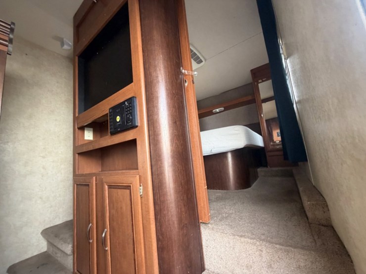 2015-wildwood-5th-wheel-image-7