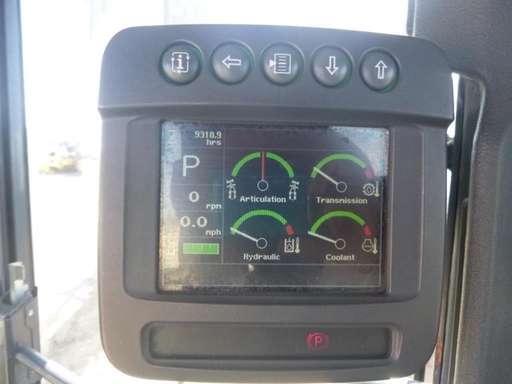 2012-deere-672gp-image-47