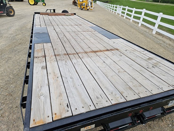 #55-•-2019-trailerman-102"-x-24'-tandem-axle-trailer-image-14