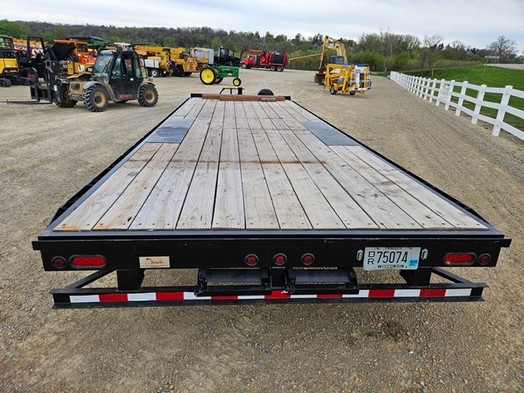 #55-•-2019-trailerman-102"-x-24'-tandem-axle-trailer-image-4