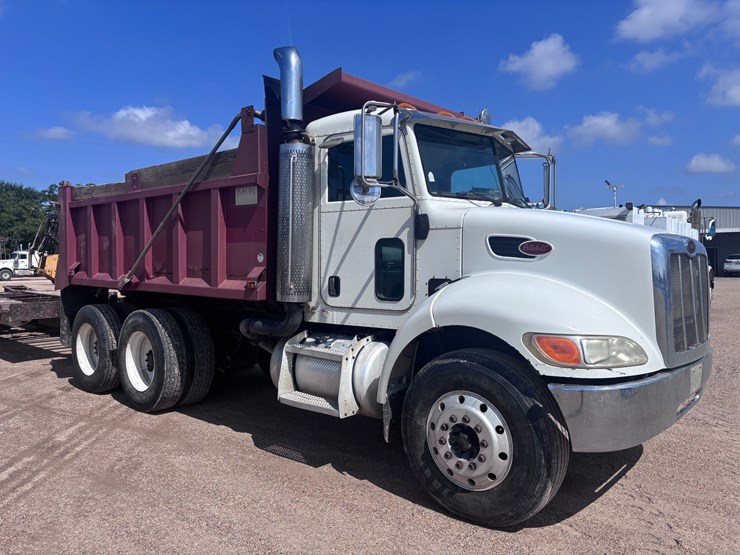 peterbilt-340-image-2