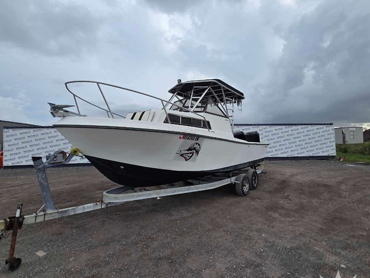 1980-23ft-mako-m238-boat-w/-25ft-t/a-boat-trailer-image-1