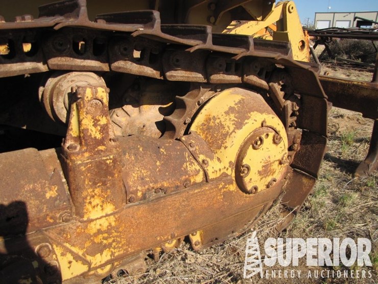 caterpillar-d6d-image-4
