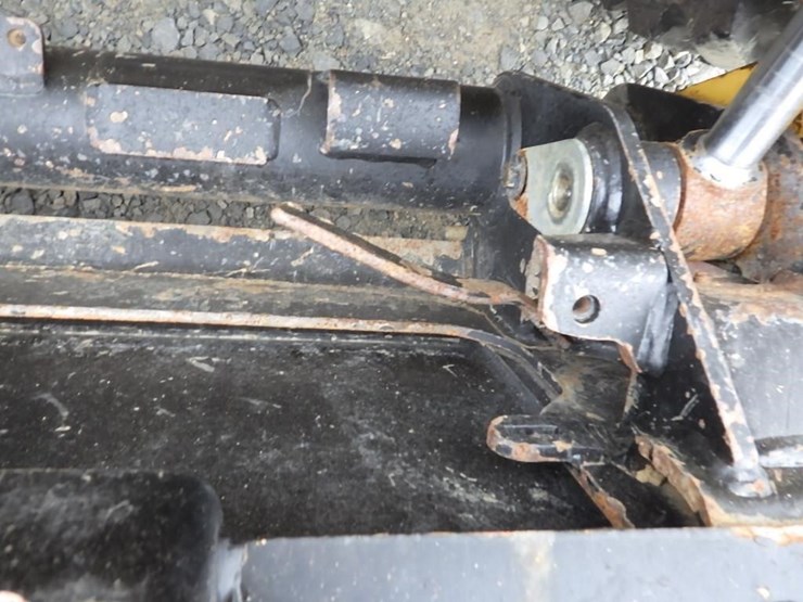 2014-caterpillar-226d3-image-9