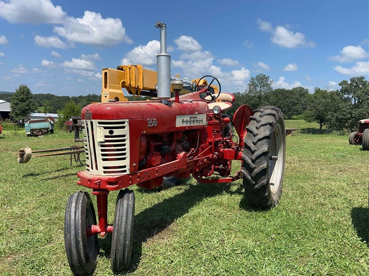 1957-farmall-350-image-3