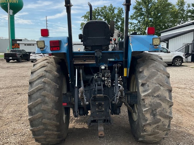 new-holland-ts100-image-4