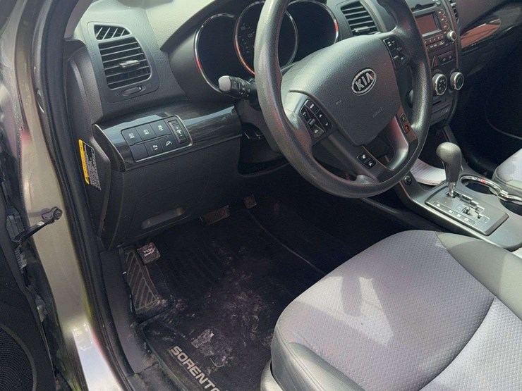 2012-kia-sorento-image-11