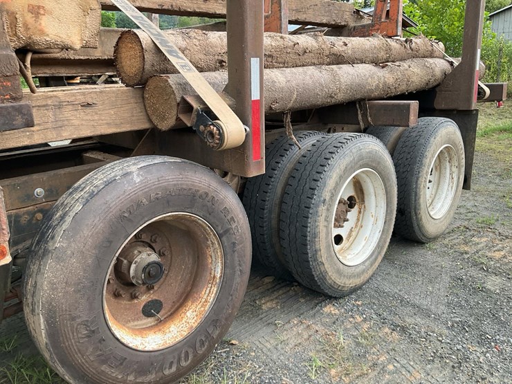 #142-•-1985-international-log-truck-image-17