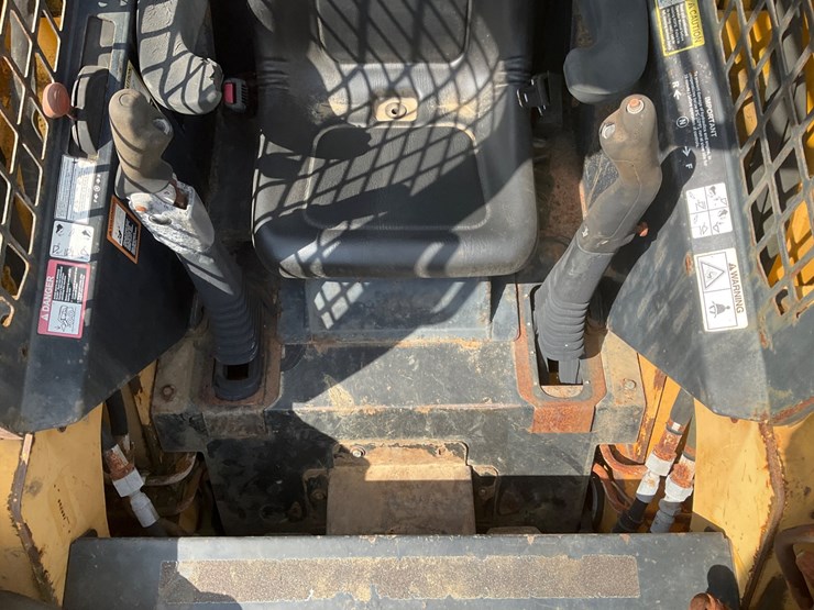 john-deere-325-image-20