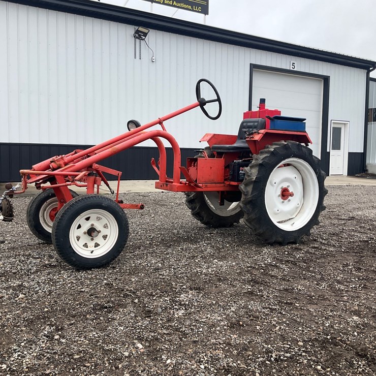 #6050 • Tri-Tractor Mfg. Co. Tractor