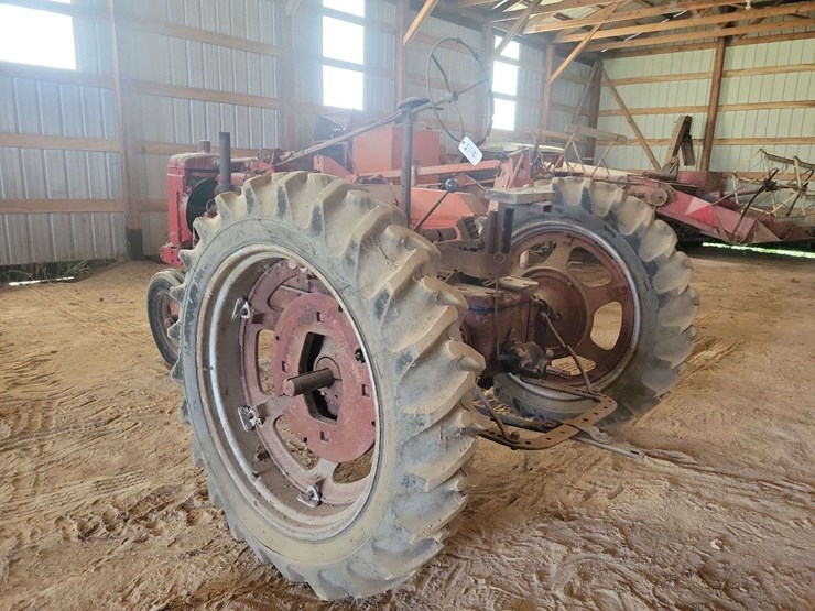 early-1939-farmall-h-image-3