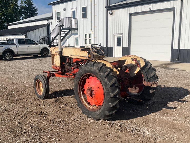 #6068-•-1958-case-211-b-tractor-image-3
