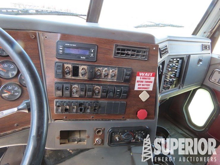 2012-western-star-4900-image-9
