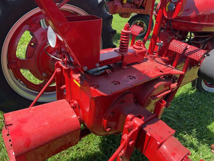 1939-farmall-h-distillate-image-11