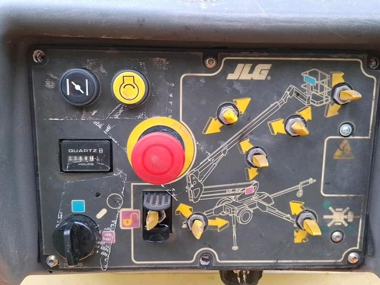 2016-jlg-t500j-image-13