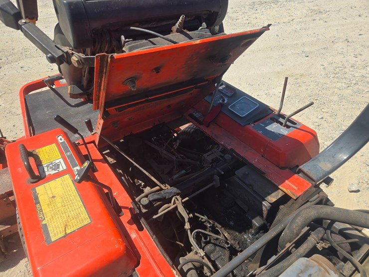 kubota-fz2400-image-15