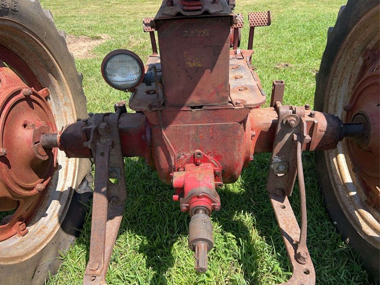 1954-farmall-super-h-image-17