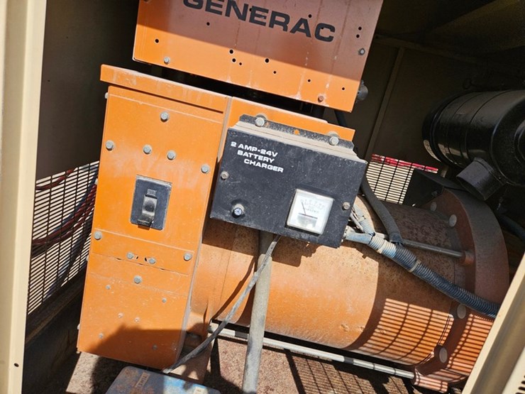 #116-•-generac-towable-diesel-generator-image-12