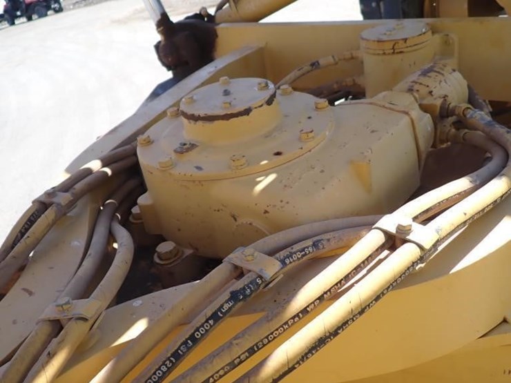 caterpillar-143h-image-10