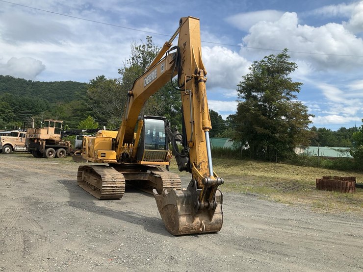 2004-deere-160c-lc-image-8