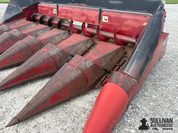 case-ih-1063-image-10
