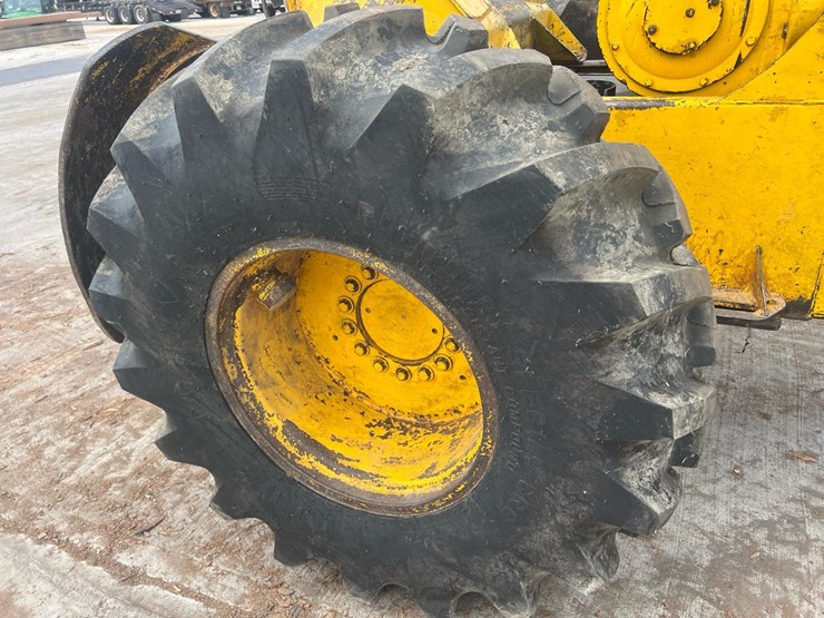 john-deere-440c-image-22