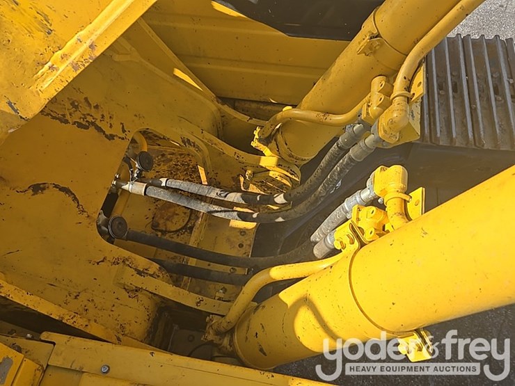 2020-komatsu-pc360-lc-11-image-22