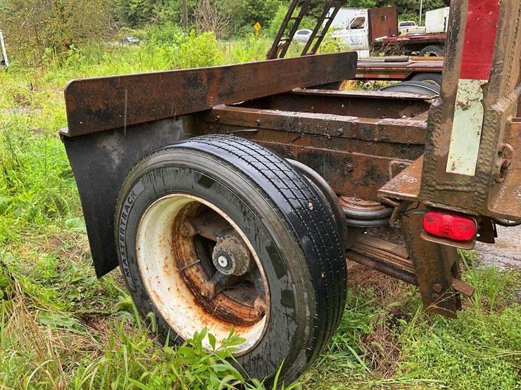 #141-•-1988-freightliner-log-truck-image-30