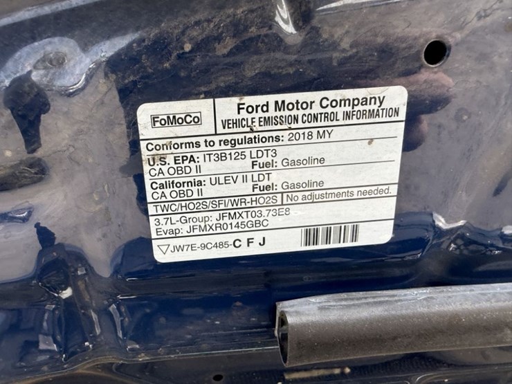 2018-ford-explorer-image-16