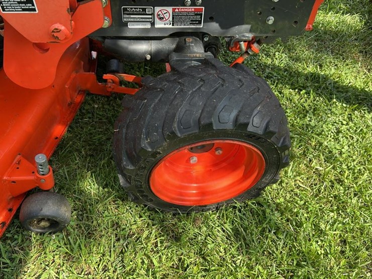 2022-kubota-bx2380-image-25
