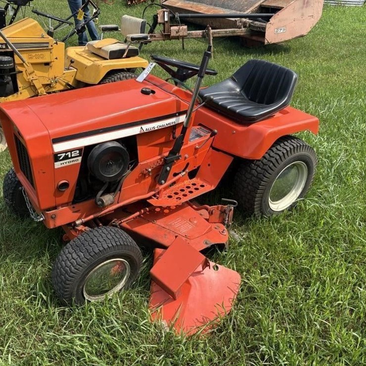 Allis Chalmers 712 Hydro Lawn Tractor