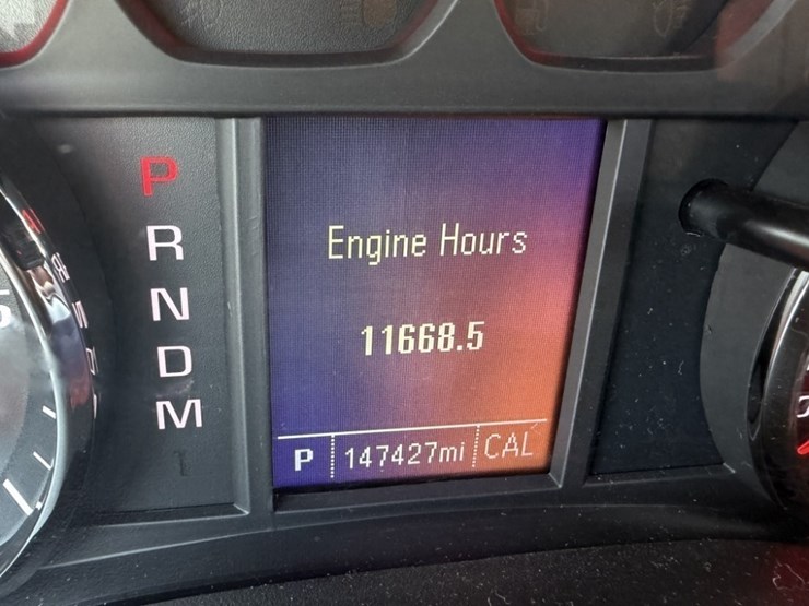 2016-chevrolet-tahoe-image-36
