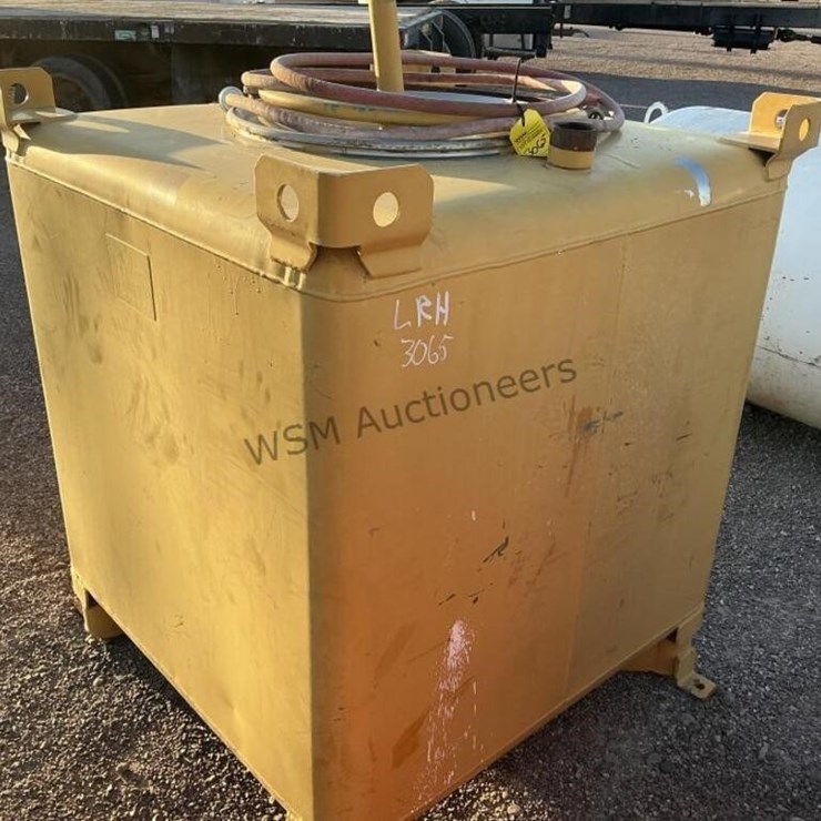 STEEL OIL SKID