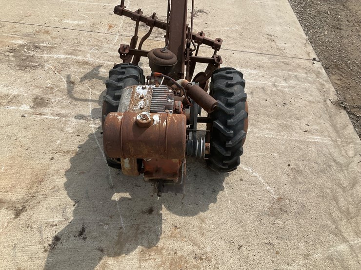 #5041-•-montgomery-ward-&-co.-walk-behind-tractor-with-cultivator-attachment-image-9