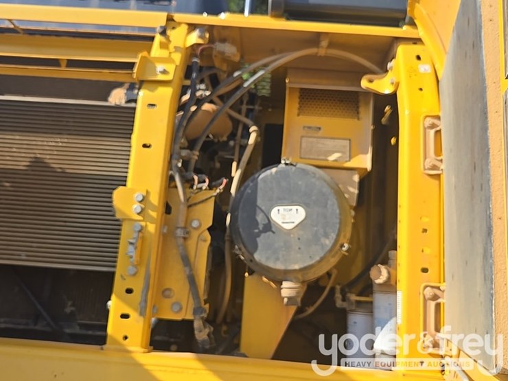 2020-komatsu-pc360-lc-11-image-37