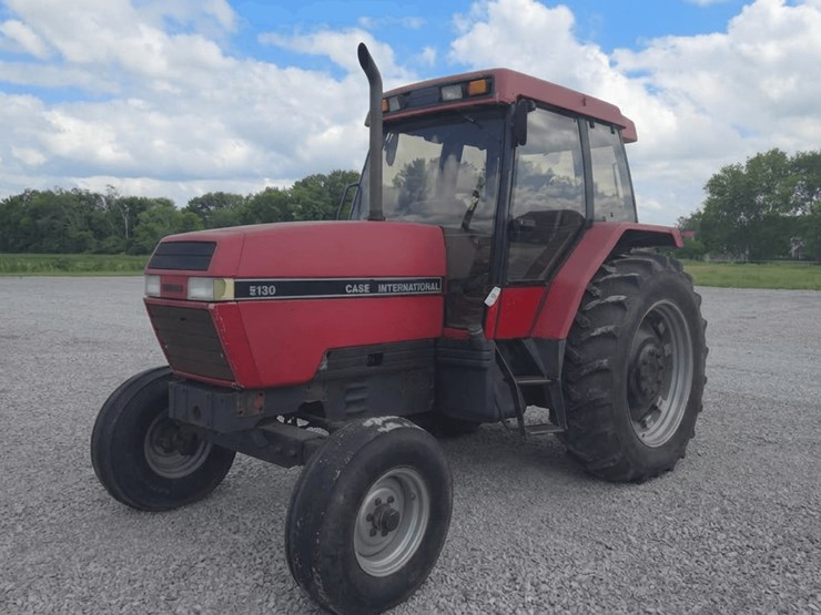 case-ih-5130-image-1