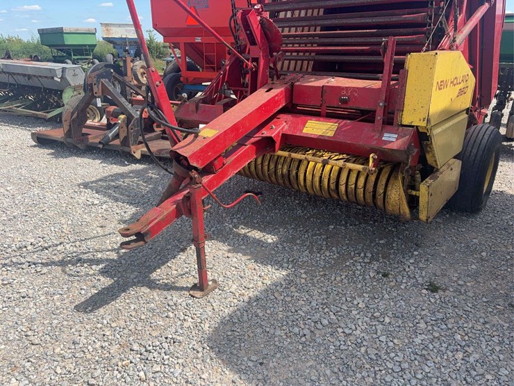 new-holland-850-image-3